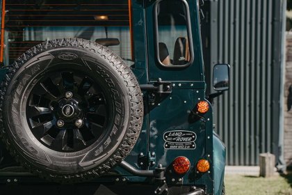 Land Rover Defender 90 2.8i - MYL 008